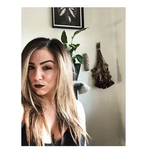 Meet your Posher, Samantha